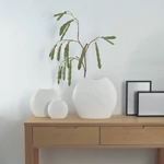 Kép 2/4 - moon-vaza-feher-h16-cm-1